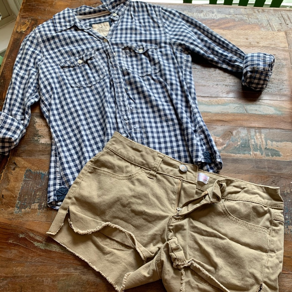 Lightweight Hollister Navy Gingham Button Up